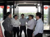 省供銷(xiāo)社主任馬柏偉來(lái)我公司調(diào)研