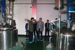 柯橋區(qū)委常委、組織部長孫彥考察景岳堂藥業(yè)黨建