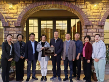 “絲路學院”(健康醫(yī)養(yǎng))校企共建聯盟首個“中醫(yī)藥膳工坊”落戶華通醫(yī)藥